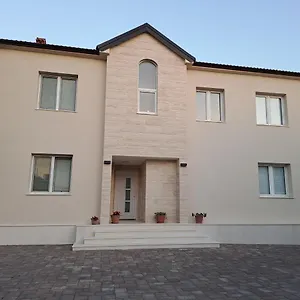 guesthouse-emma.hotelinzadar.com/