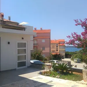 rooms-adria.pula-hotels.org/